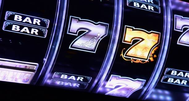 Wild Coaster game interface showing multiplier chart and exit controls